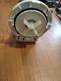 2) Насос GRE 928 34W 8 защелок,фишка назад,8200071