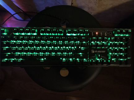 Игровая клавиатура