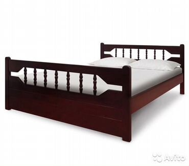 Кровать из массива сосны 