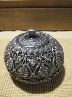 Шкатулка для украшений из дерева