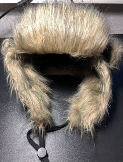 Мужская шапка