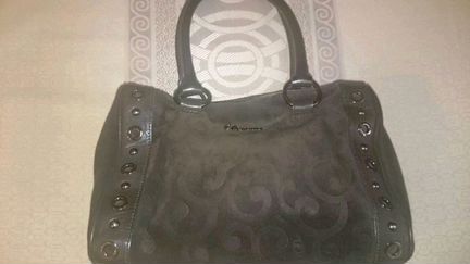 Продам темно корич замш сумку Domani