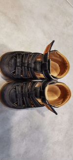 Сандалии Kavat 25