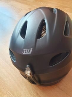 Горнолыжный шлем