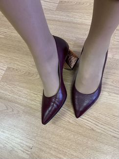 Почти новые туфли Pollini, Италия