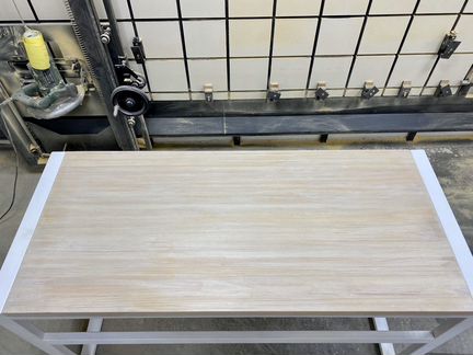 Стол в стиле лофт