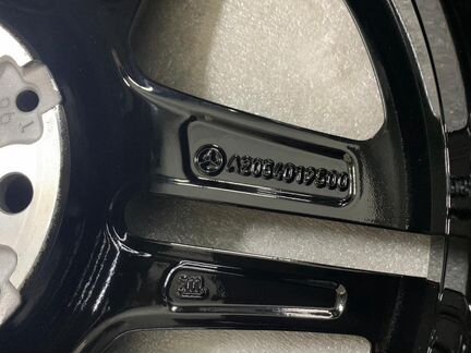 Mercedes W205 C180 AMG диск оригинал новый