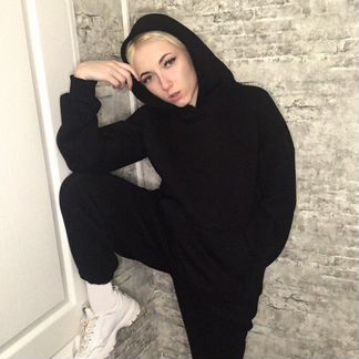 Чёрный костюм oversize