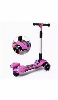 Jet Scooter с имитацией ракетных двигателей