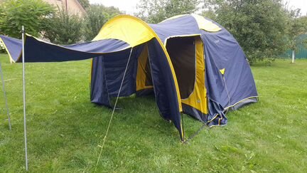 Палатка для кемпинга трехместная высота 180 см