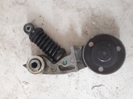Натяжитель ремня Audi A4 A5 A6 A7 A8 Q7 079903133A