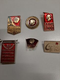 Значки с Лениным