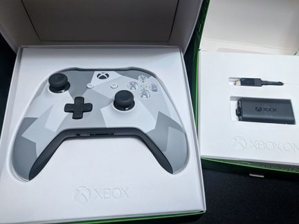 Геймпад Xbox One Winter Forces Bluetooth