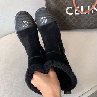 Зимние женские сапоги Louis Vuitton