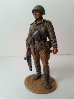 Фигурка воина освободителя в масштабе 1/32