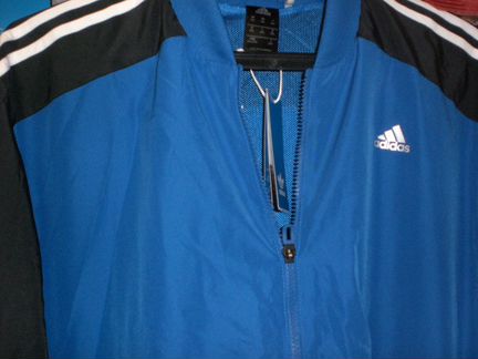 Куртка спортивная Adidas (Германия), новая. 60