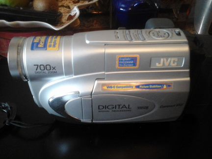 Видео камера JVC