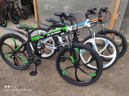 Велосипед на литых дисках и складной раме