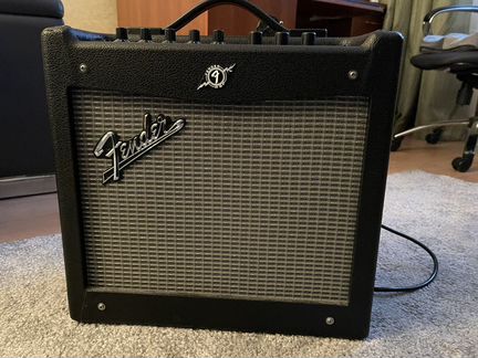 Комбоусилитель Fender Mustang v2
