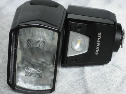 Olympus FL-900R flash