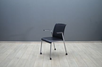 Стул Steelcase Reply чёрный