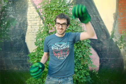 Перчатки руки халка новые