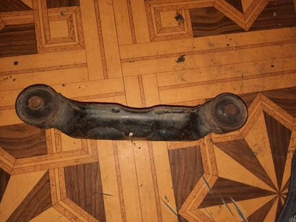 Крепление редуктора Subaru Forester