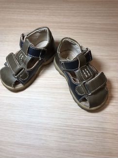 Сандали 19 unichel нат кожа внутри и снаружи