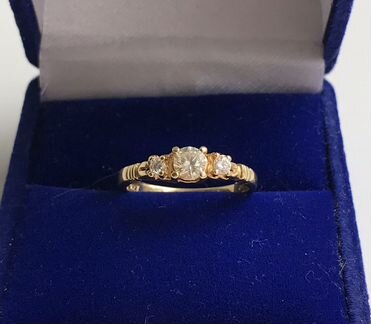 Кольцо золото 750 проба бриллианты