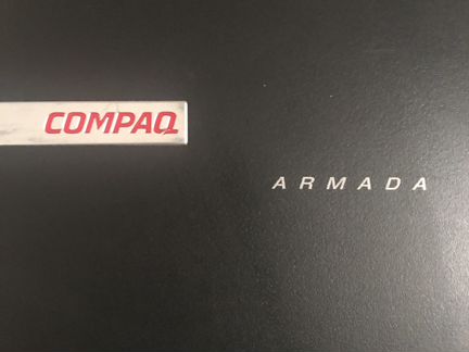 Ноутбук Compaq Armada E500