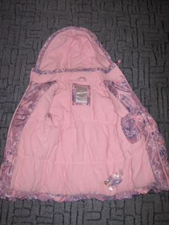 Новый легкий красивый пуховик