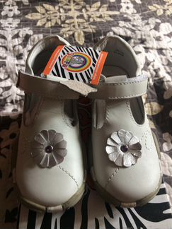 Новые кожаные туфли