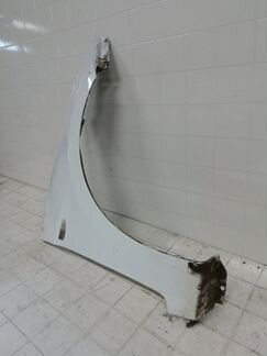 Крыло белое переднее правое Hyundai Solaris 1