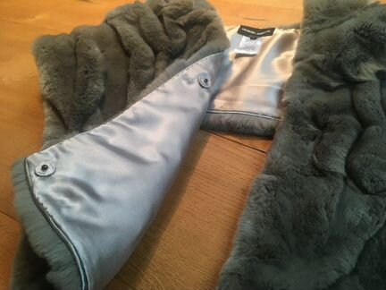 Меховая накидка Giorgio Armani