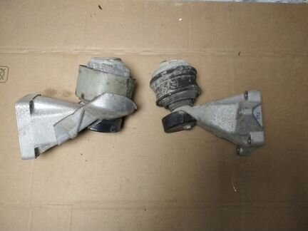 Подушка двигателя Mercedes W203 OM 271