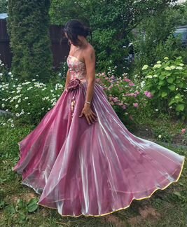 Бальное платье