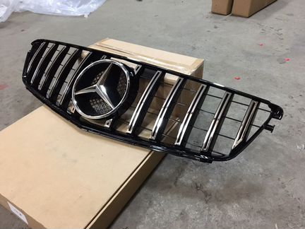 Решетка радиатора Mercedes W204 C 204 PanAmerican