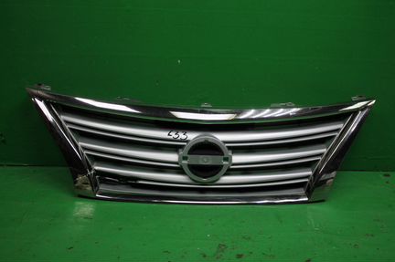 Решетка радиатора Nissan Sentra 14