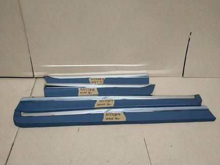 Вольво XC60 2014- молдинг двери 39819505 39819537