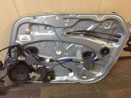 Стеклоподъемник Передний правый Hyundai I30