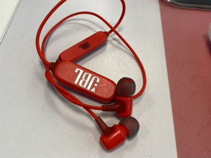 Беспроводные наушники