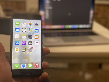 Телефон iPhone 7 plus 128gb