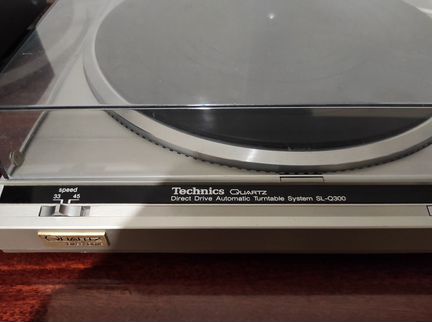 Technics SL-Q300 Проигрыватель винила