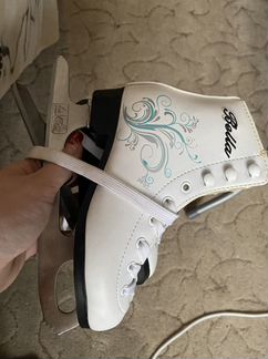 Коньки фигурные детские