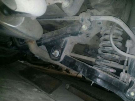 На Хёнда creta балка задняя 4WD