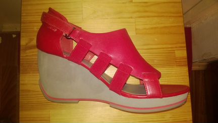 Босоножки женские кожаные Camper