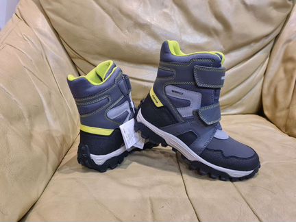 Зимние ботинки Geox новые детские 33 и 34 р