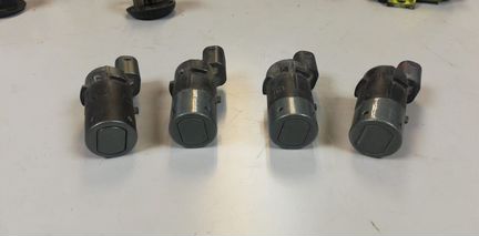 Датчик парктроника Рендж Ровер Вог 3 YDB100070