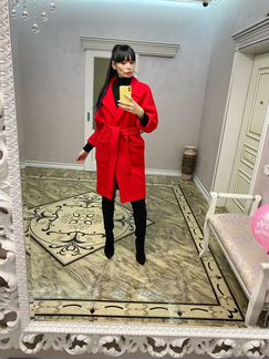 Пальто красное