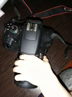 Зеркальный фотоаппарат